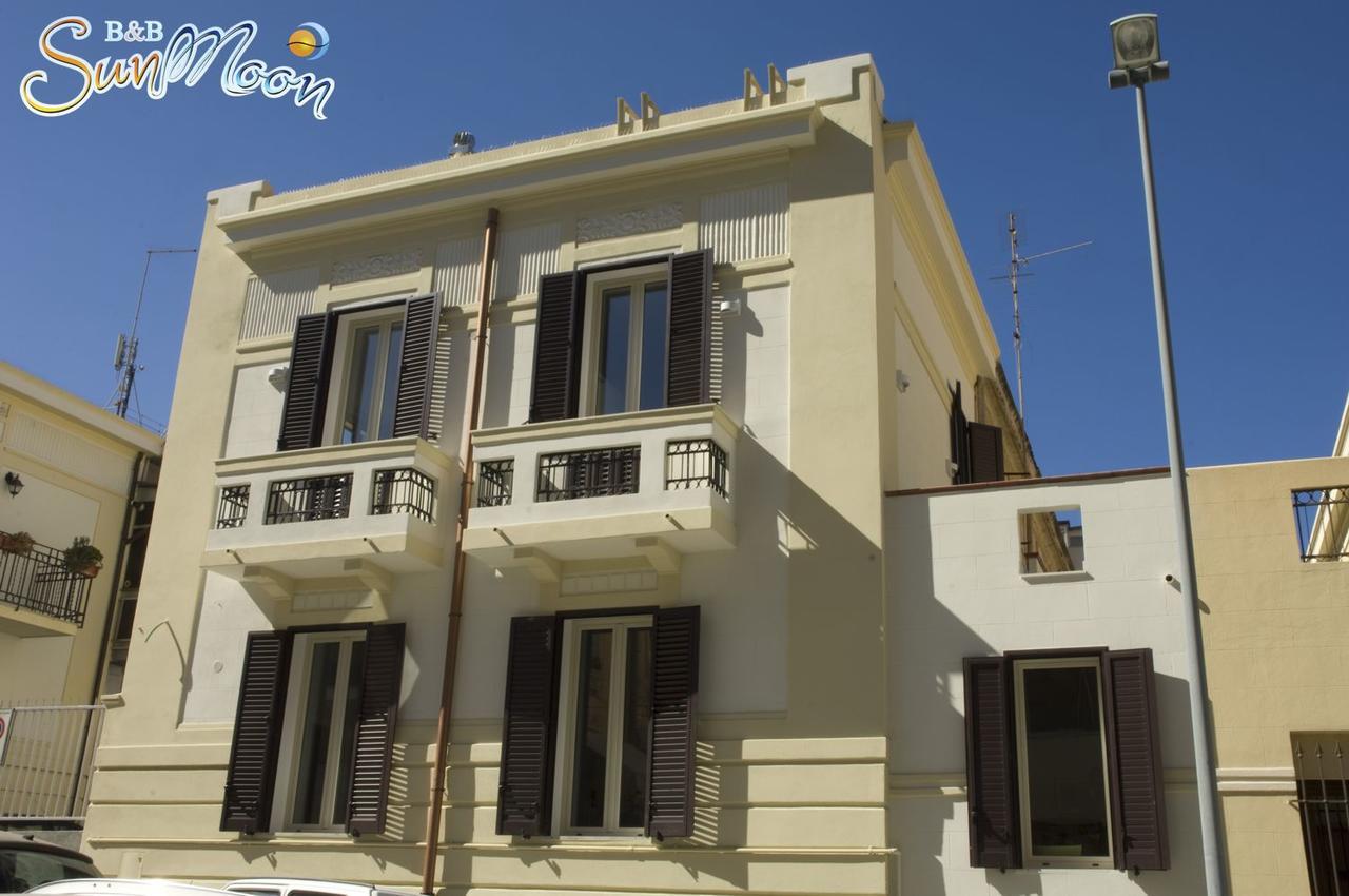 לינה וארוחת בוקר רג'יו די קאלאבריה Sunmoon מראה חיצוני תמונה